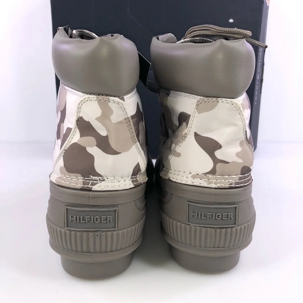 Tommy Hilfiger Colins 4 Snow Camo Duck Boots Size 9M